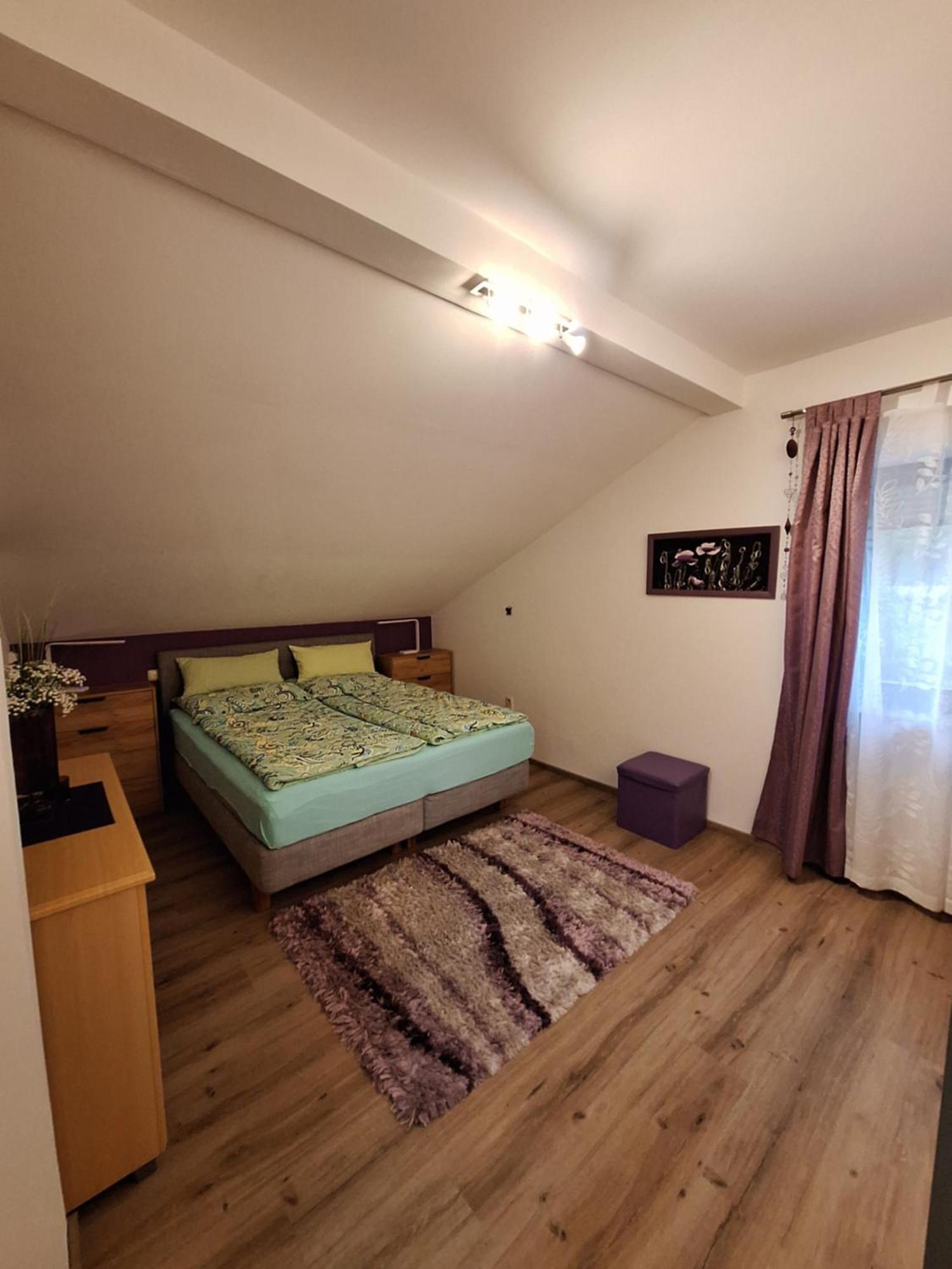 גמונדן Ferienwohnung Schicker מראה חיצוני תמונה